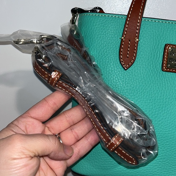 NWT! Dooney & Bourke Mini Waverly Jade Pebble Grain Leather - Picture 5 of 17